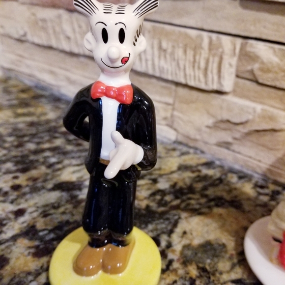 ♥️NWOT♥️ BLONDIE SALT & PEPPER SET - Picture 2 of 14